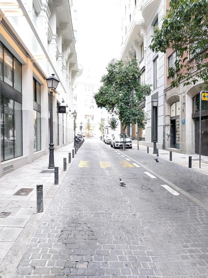 Apartamento Nuevo Y Reformado Al Lado De La Gran Via Madrilena Eksteriør billede